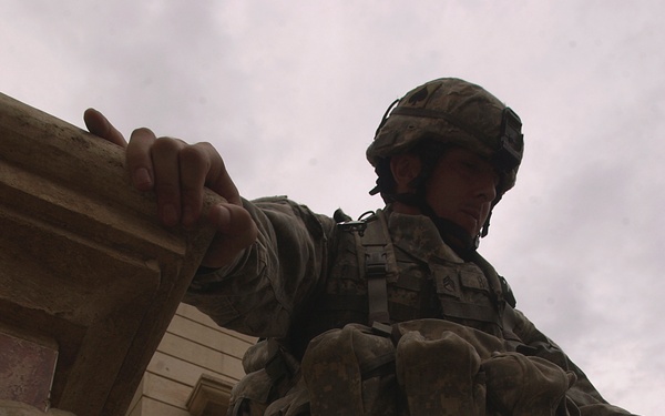 Presence patrol in Al Dora