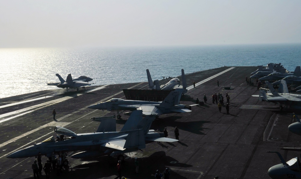 USS George H.W. Bush flight deck operations