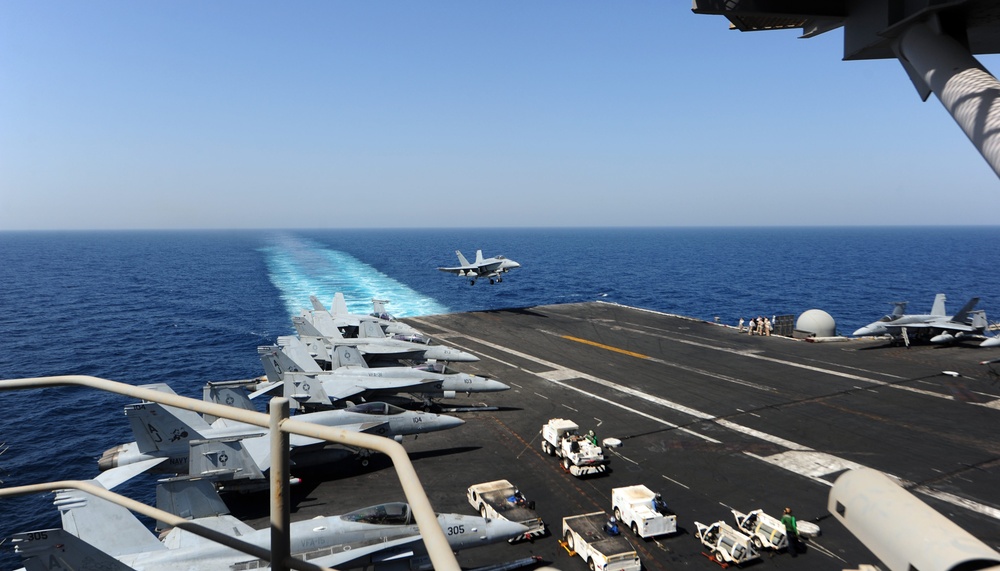 USS George H.W. Bush flight deck operations