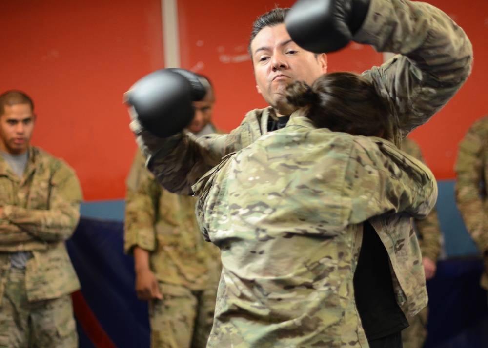 Closing the distance: KAF Soldiers embody warrior ethos during Army Combatives drill