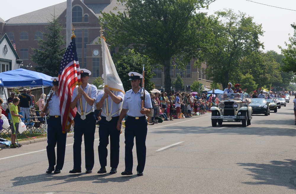 DVIDS Images US Coast Guard Festival Parade [Image 2 of 10]