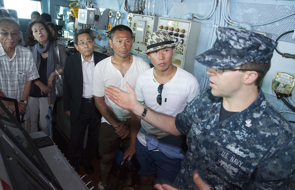 Sasebo residents tour USS George Washington