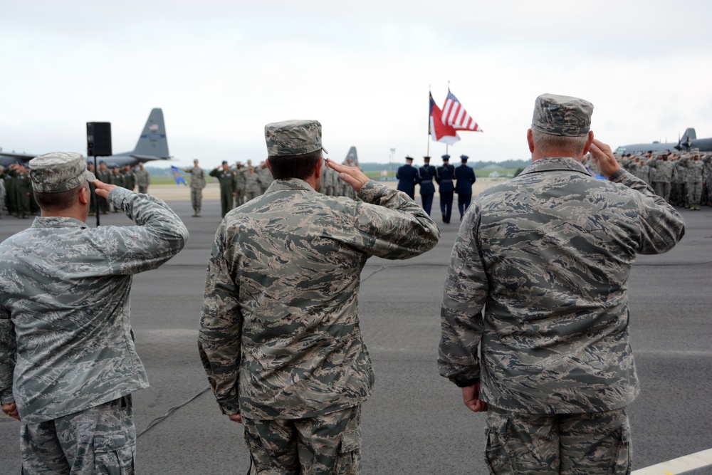 145th Airlift Wing commander dismisses the colors