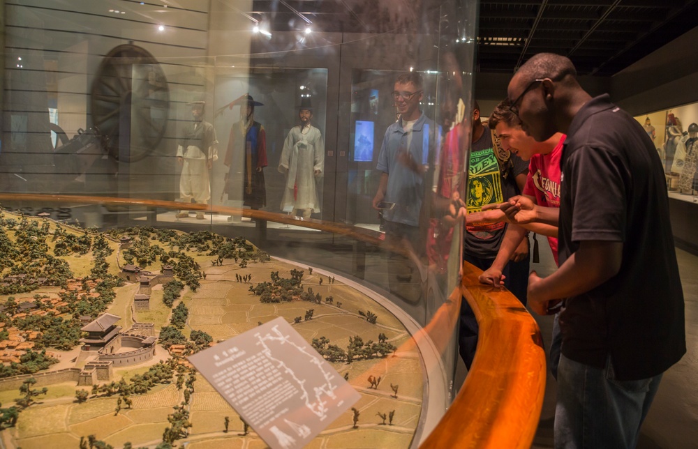 CAB Marines visit sites, gain perspective on Korean history