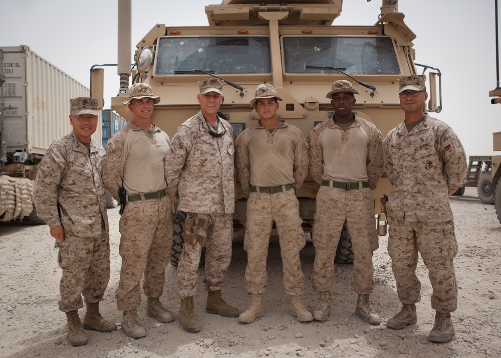 Assistant Commandant of the Marine Corps Visits CENTCOM