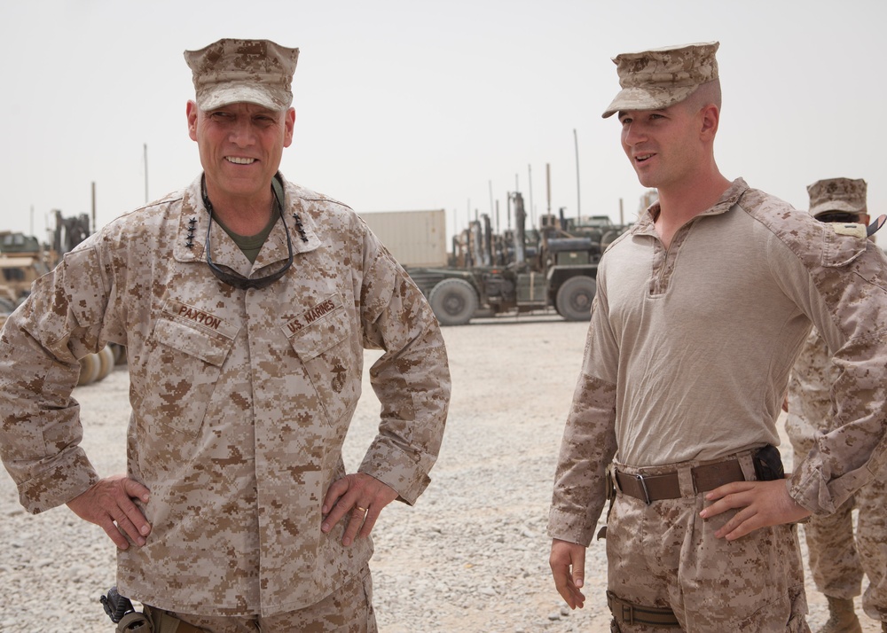 Assistant Commandant of the Marine Corps Visits CENTCOM