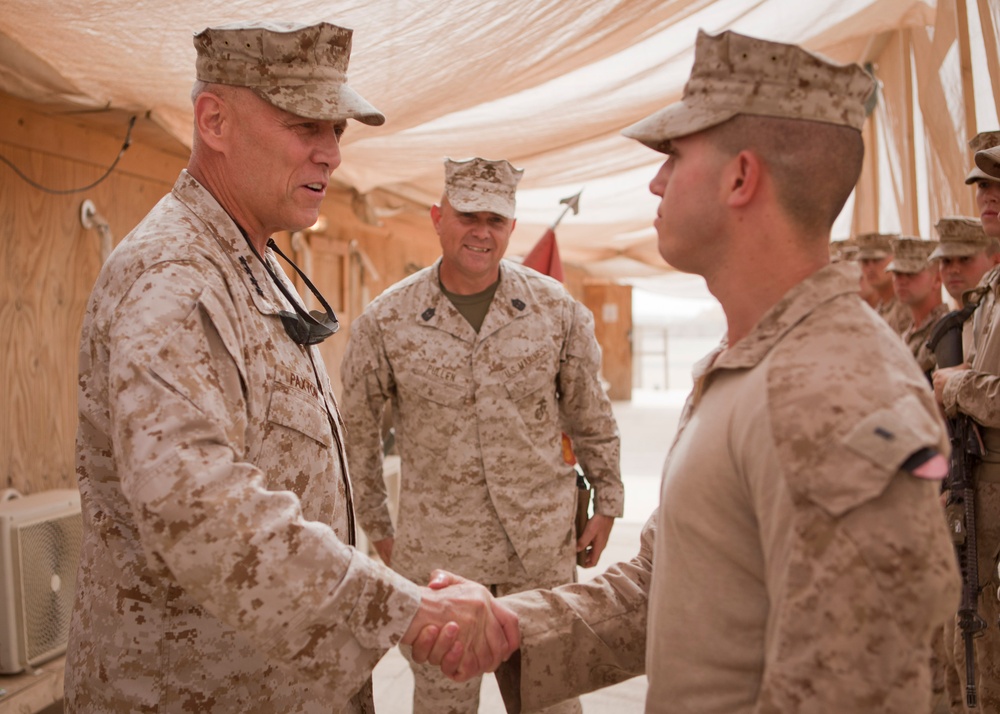 Assistant Commandant of the Marine Corps Visits CENTCOM