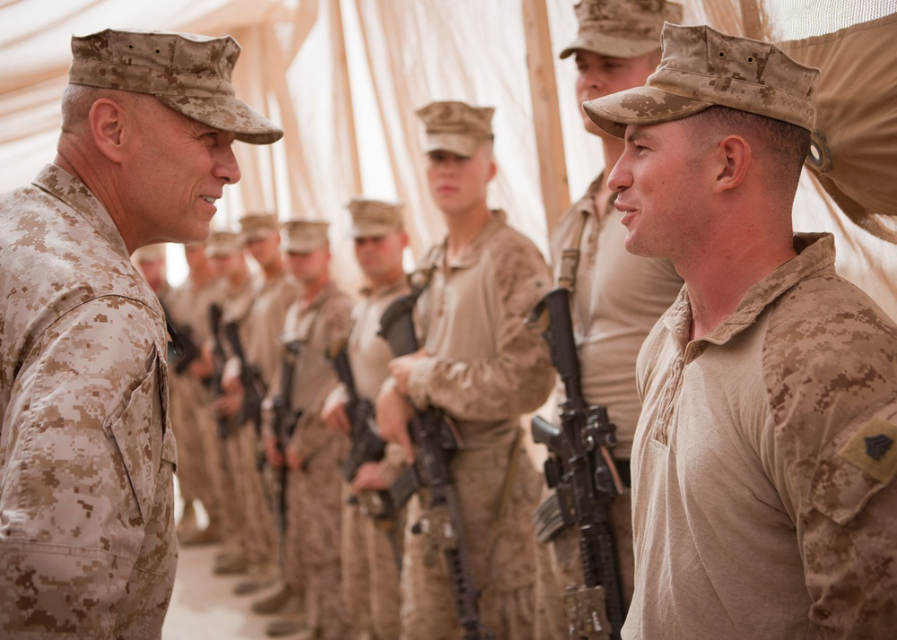 Assistant Commandant of the Marine Corps Visits CENTCOM