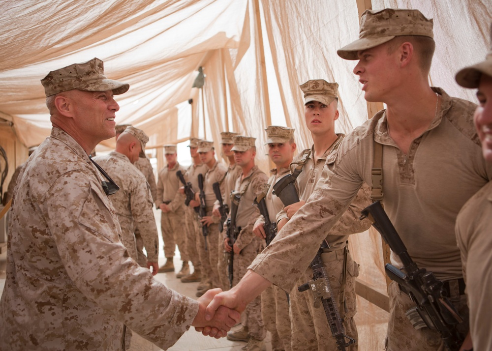 Assistant Commandant of the Marine Corps Visits CENTCOM