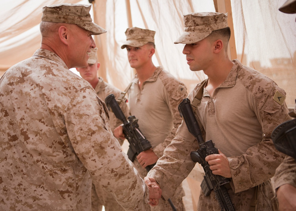 Assistant Commandant of the Marine Corps Visits CENTCOM