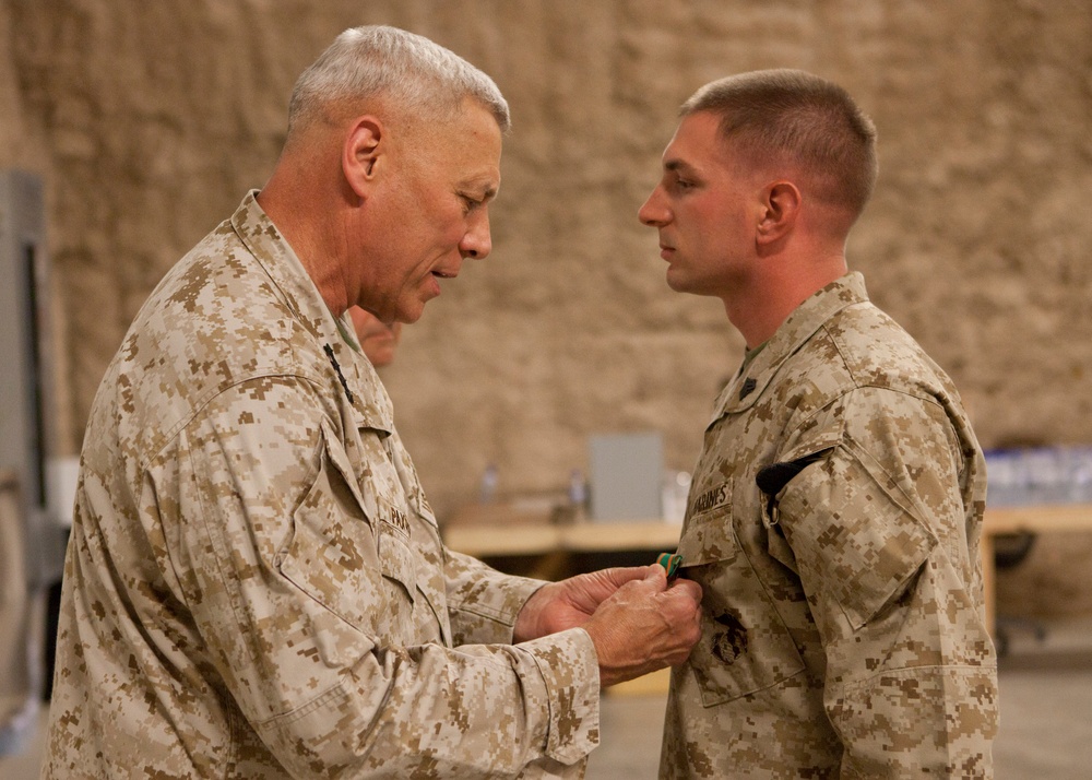 Assistant Commandant of the Marine Corps Visits CENTCOM