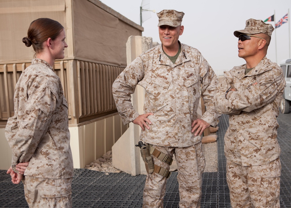 Assistant Commandant of the Marine Corps Visits CENTCOM