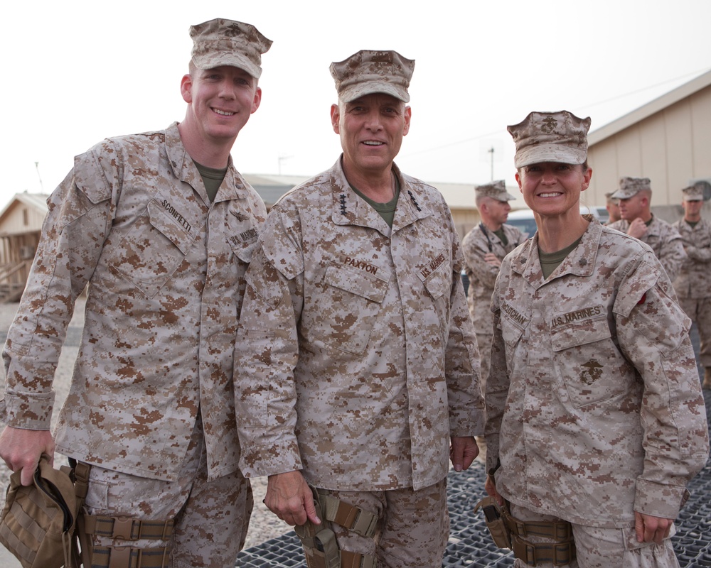 Assistant Commandant of the Marine Corps Visits CENTCOM