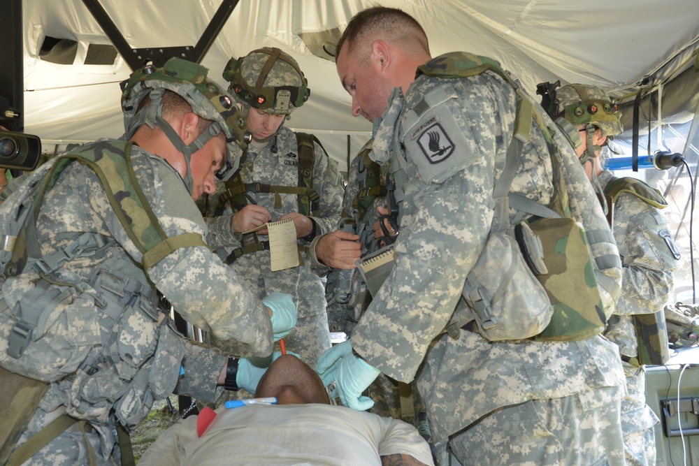 US Army paratroopers assigned to 173rd Brigade Support Battalion, 173rd Airborne Brigade training at Villanova Biellese, Italy