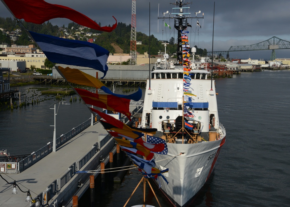 Coast Guard Day in Astoria, Ore., 2014