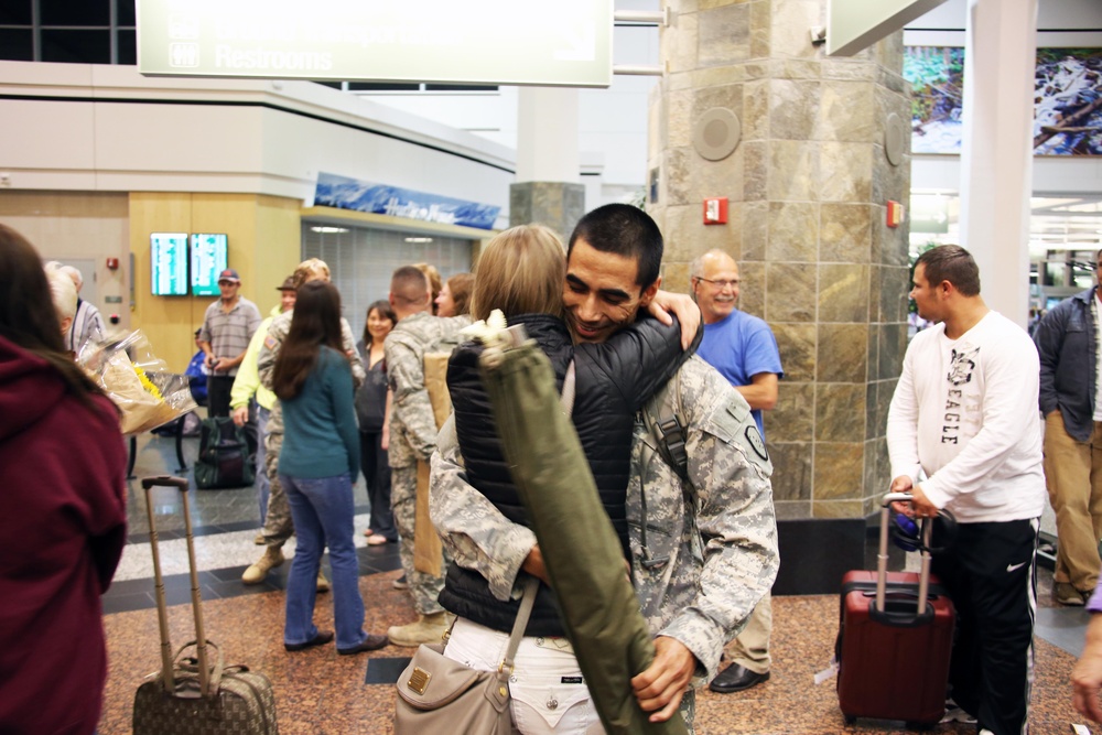 Alaska Guardsmen return from Guantanamo Bay deployment