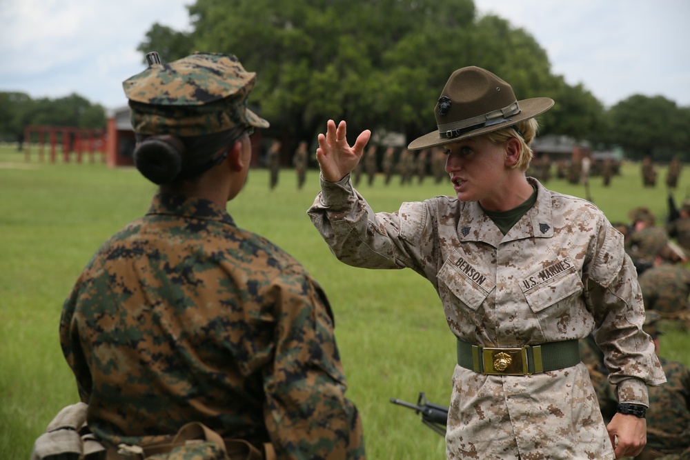 How To Become A Marine Drill Instructor