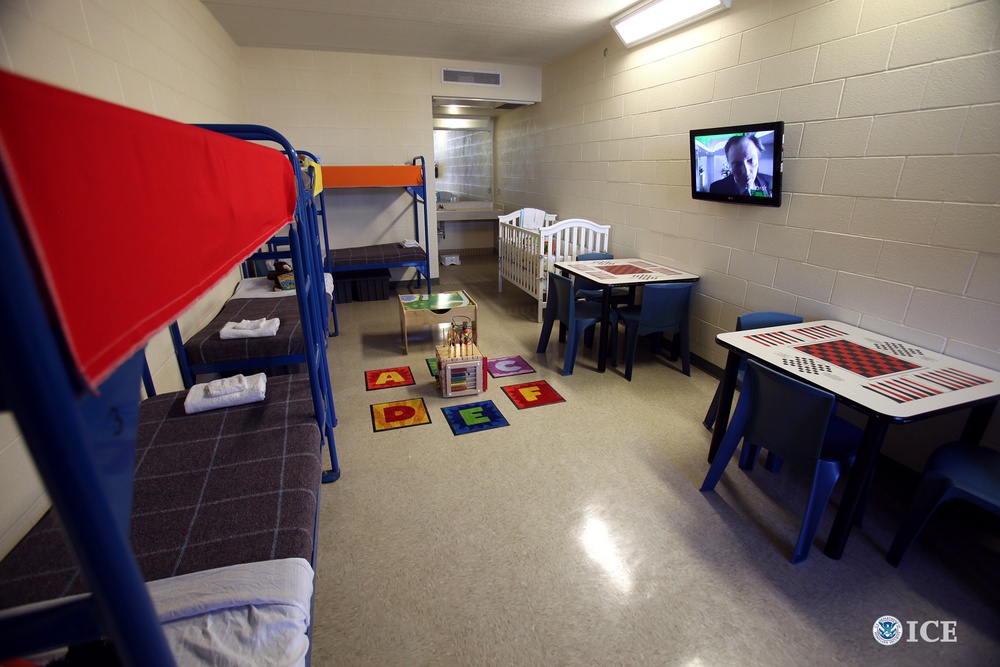 South Texas ICE detention facility to house adults with children