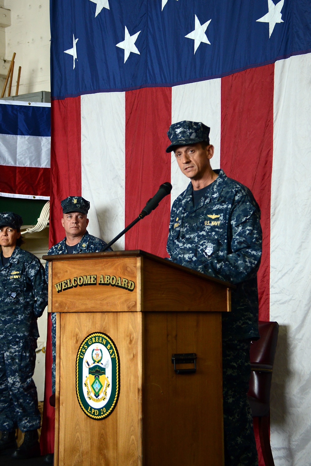 USS Green Bay conducts change of command