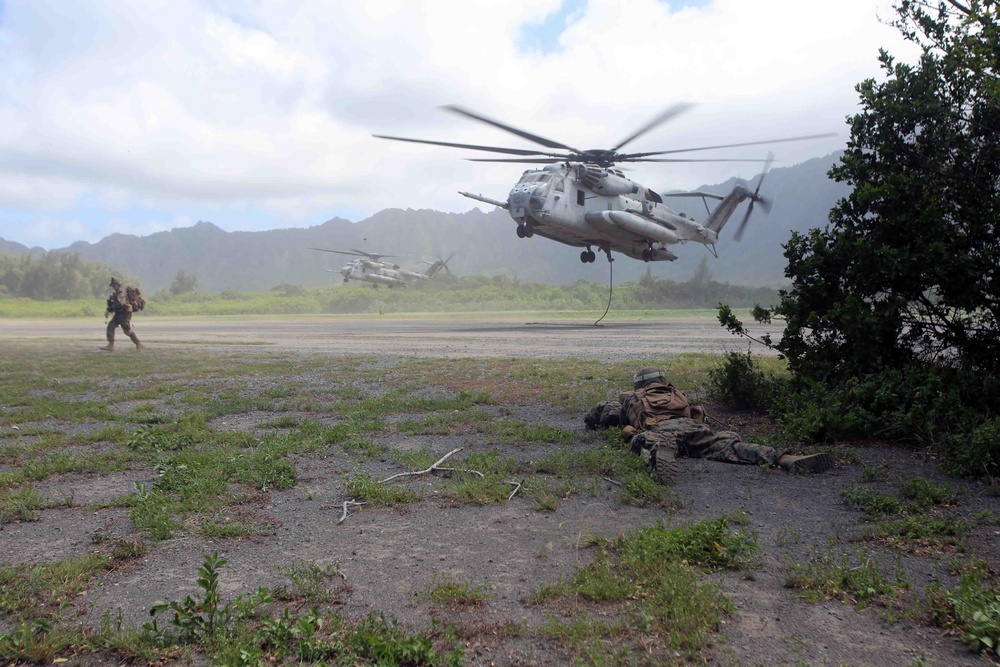 11th MEU conducts raid in Hawaii