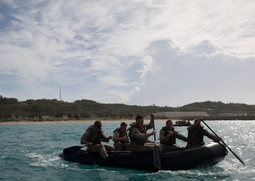 Coxswain course promotes amphibious capabilities