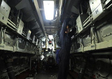 USS Anchorage sailors at work