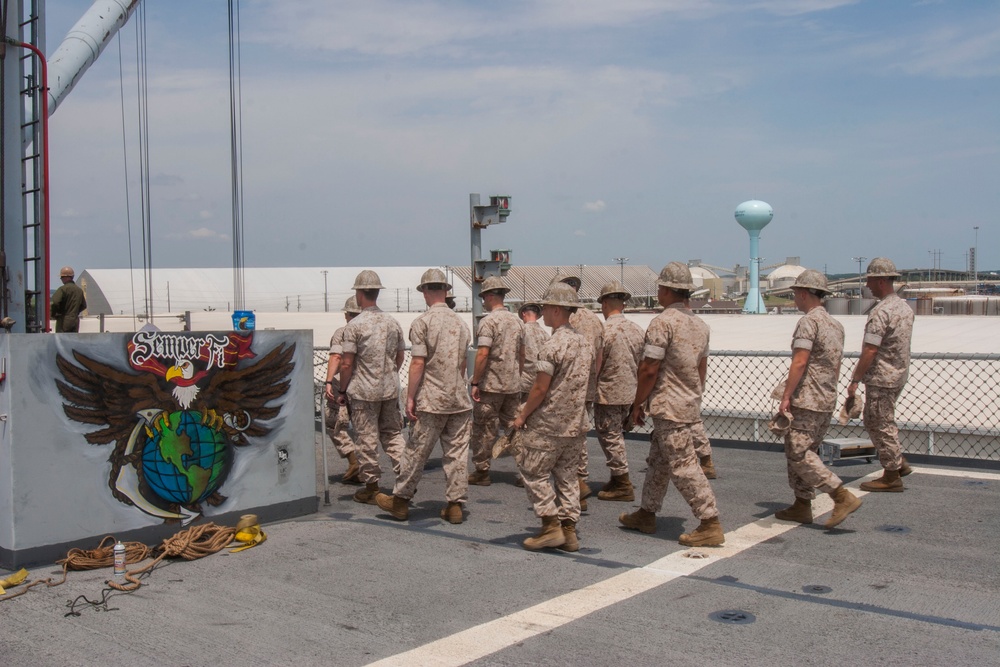 Logistics Marines take tour of USNS Wright