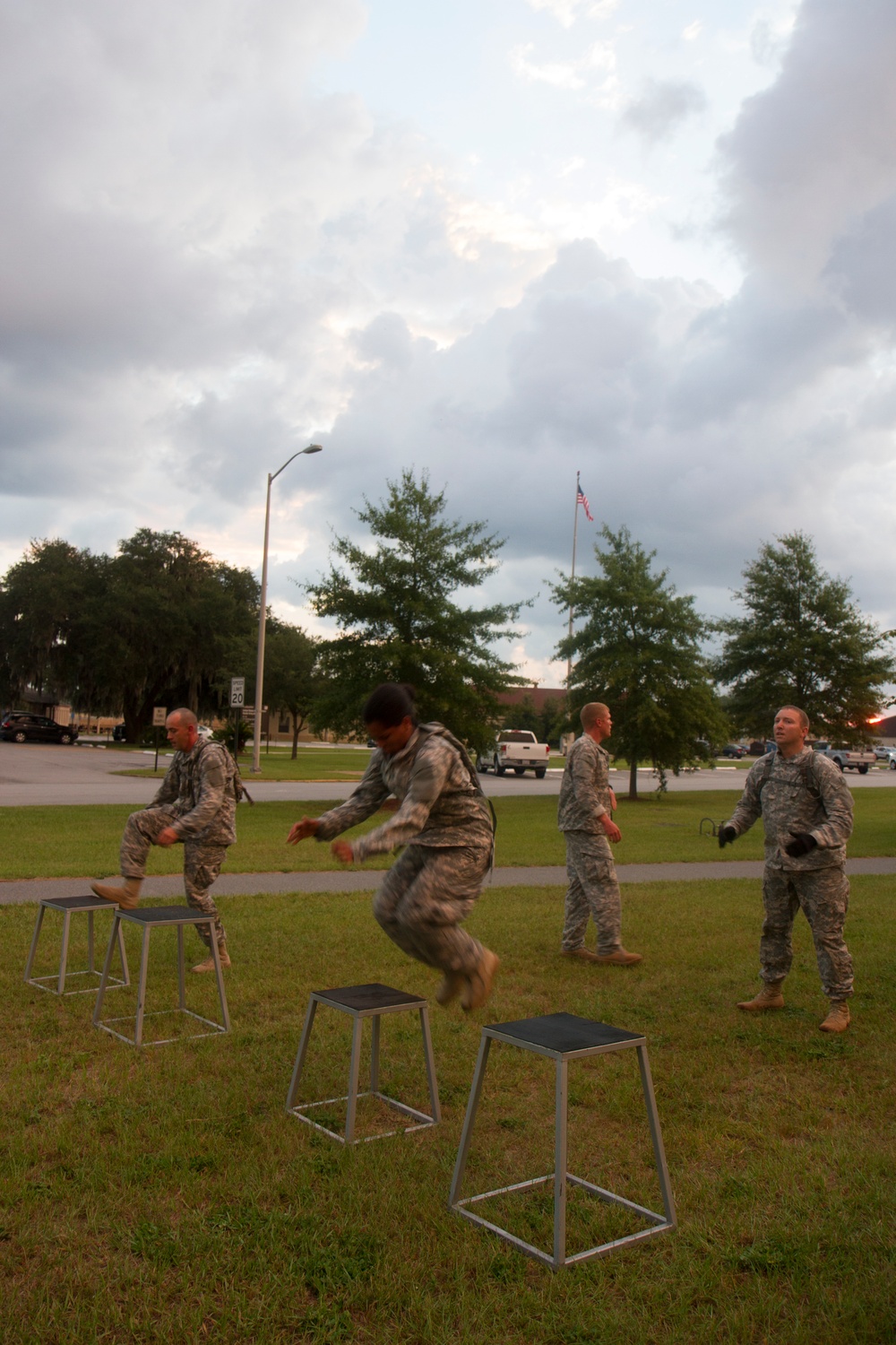 DVIDS - News - Commander’s physical challenge builds teams, lifts morale