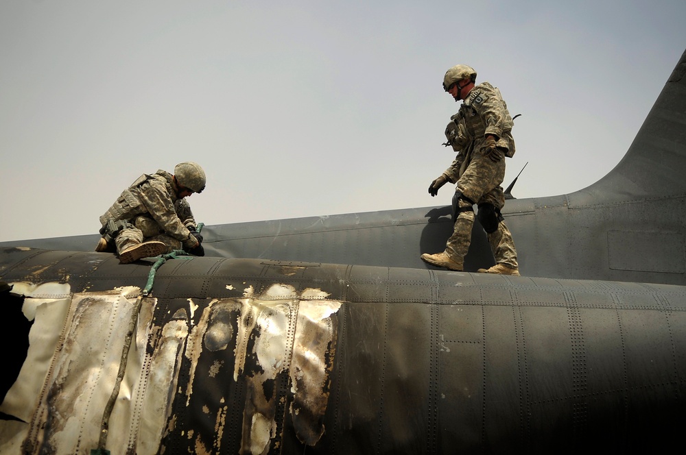 EOD team preps explosives