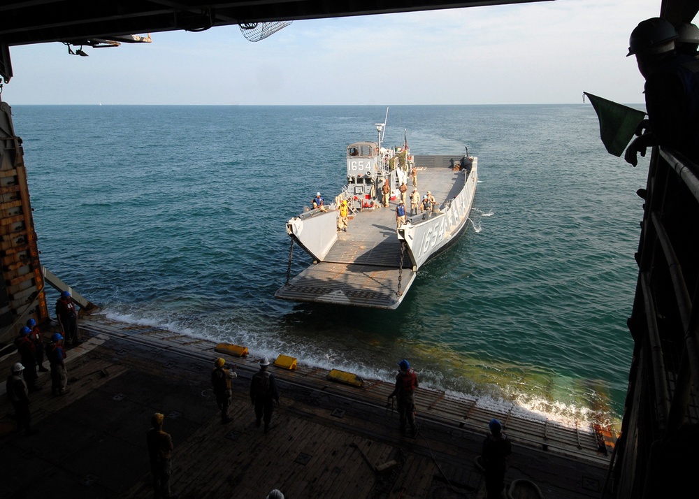 Iwo Jima Expeditionary Strike Group Public Affairs