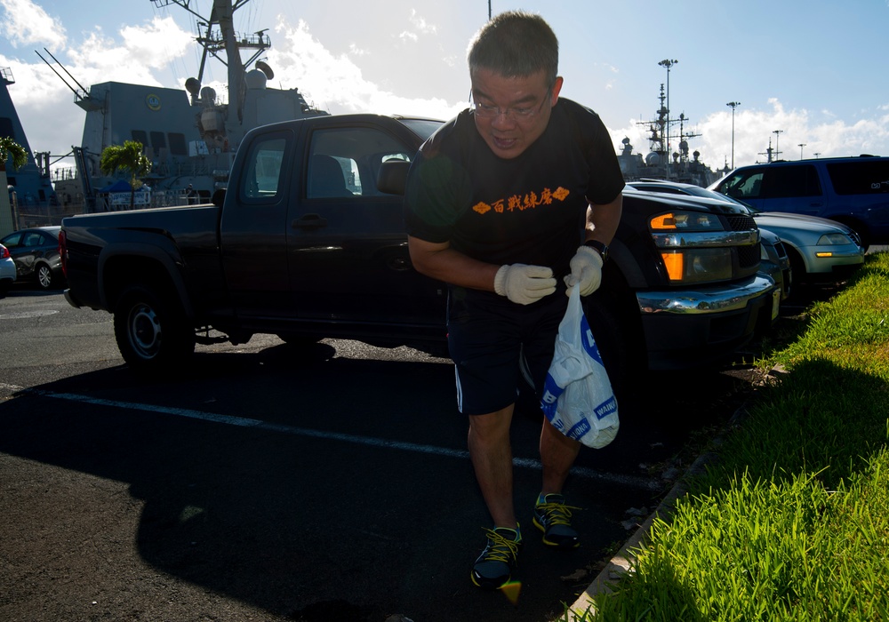 Japanese Sailors organized joint base cleanup