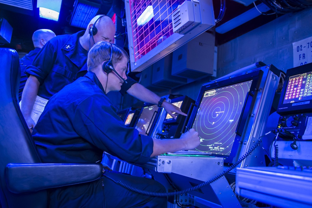 USS Makin air traffic control