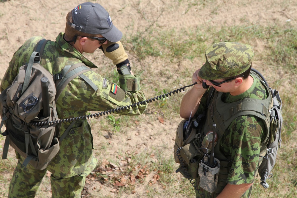 173rd paratroopers train with mortars, close air support