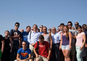 COMREL Part 2- SP-MAGTF Africa Marines clean popular Catania beach