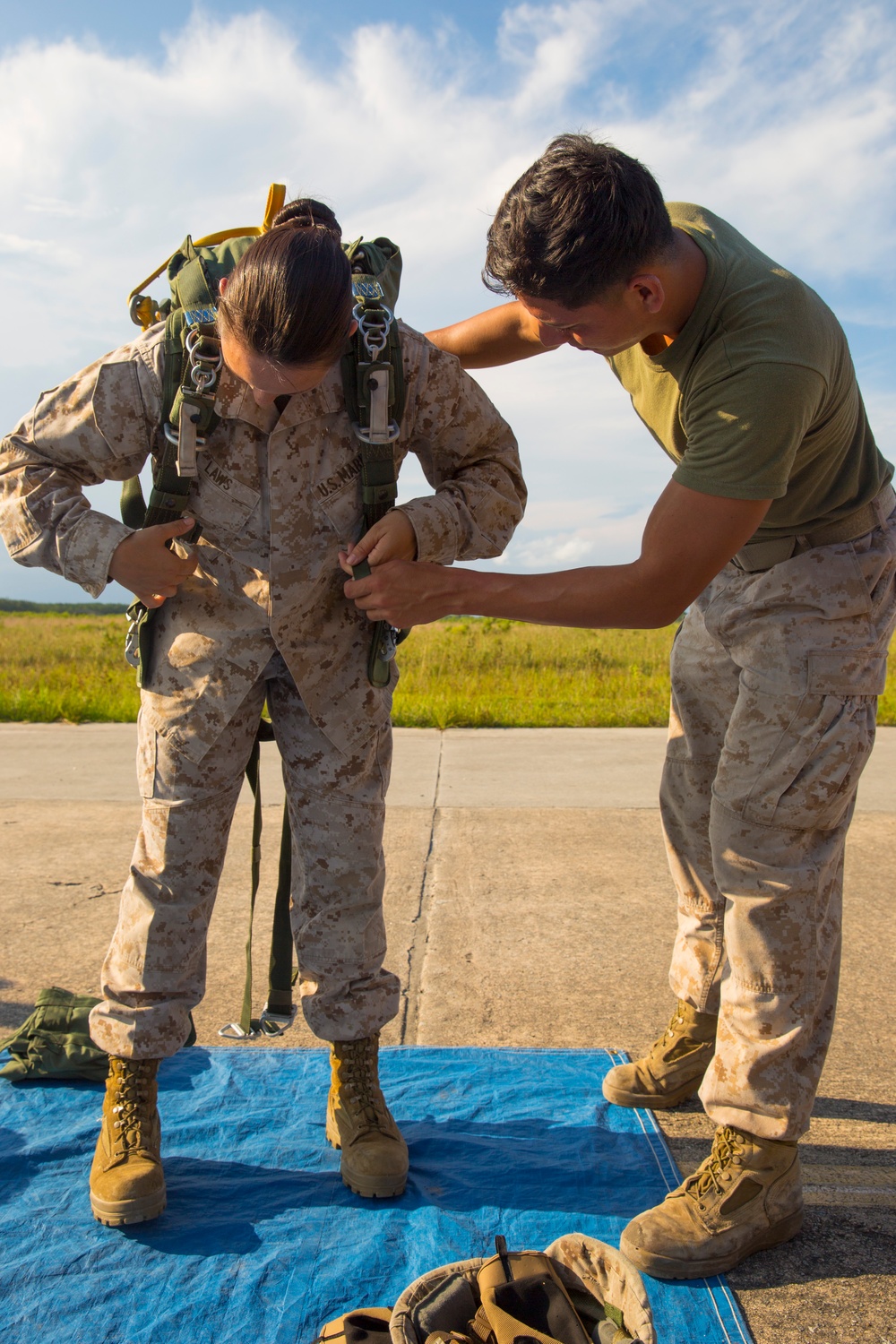 CLR-27 Marines take the plunge for training