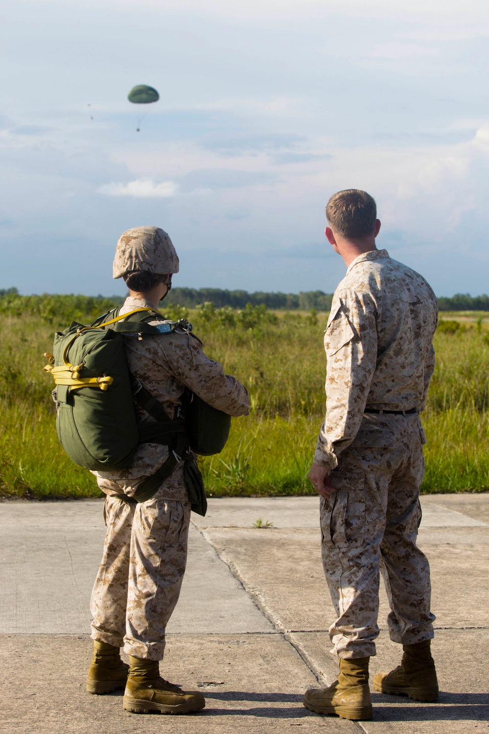 CLR-27 Marines take plunge for training