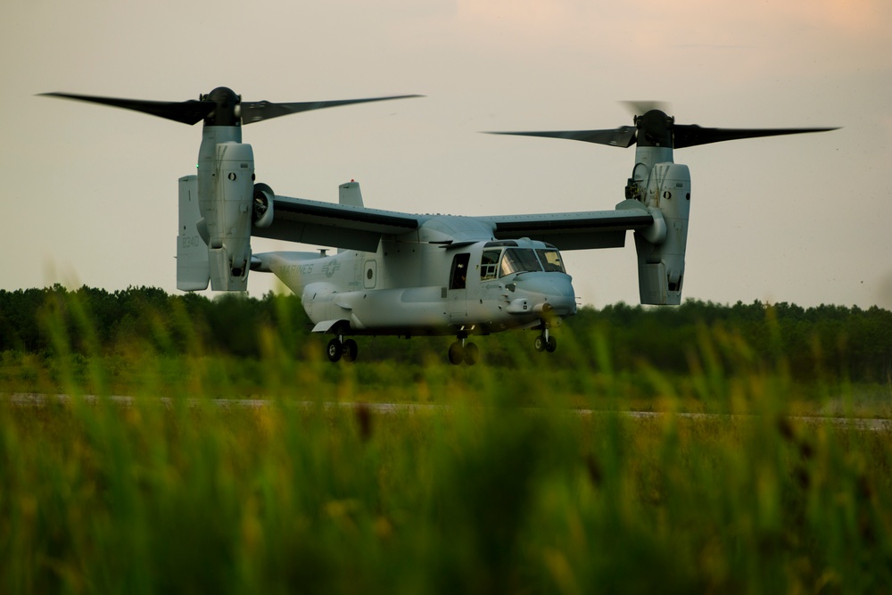 CLR-27 Marines take the plunge for training