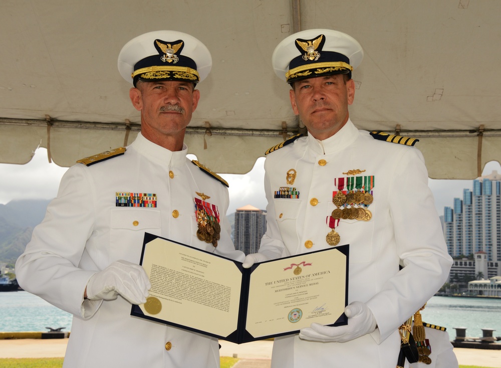 Coast Guard Cutter Waesche holds change of command ceremony