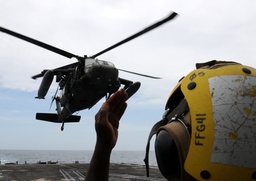 US Army aviation accomplishes deck landing qualification