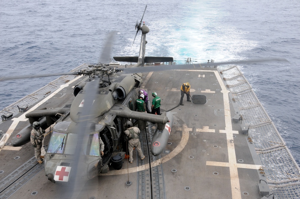US Army aviation accomplishes deck landing qualification
