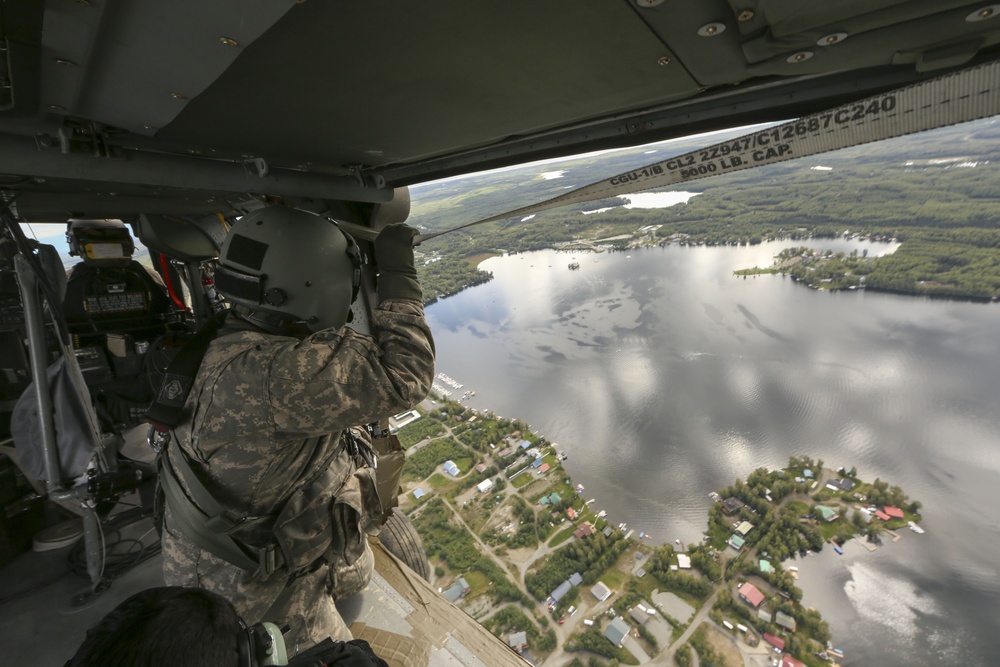Alaska Guardsmen assist with joint water-landing airborne operation