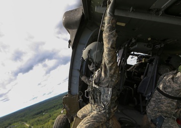 Alaska Guardsmen assist with joint water-landing airborne operation