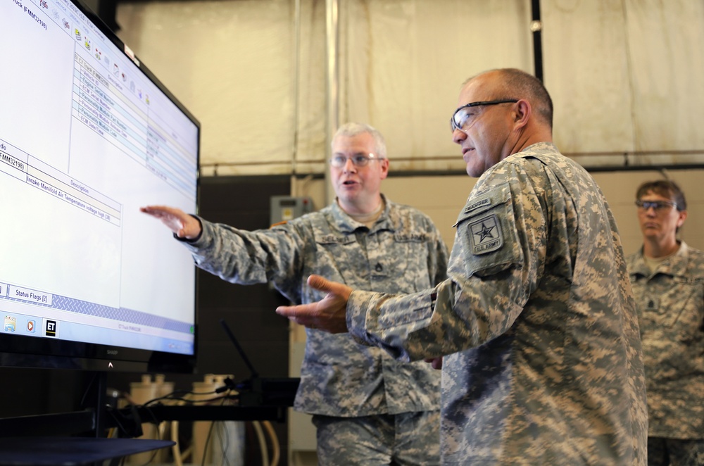 Command Sgt. Maj. Brunk W. Conley visits Iowa's Sustainment Training Center