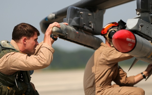 VMA-223 conducts first East Coast Harrier squadron AMRAAM exercise