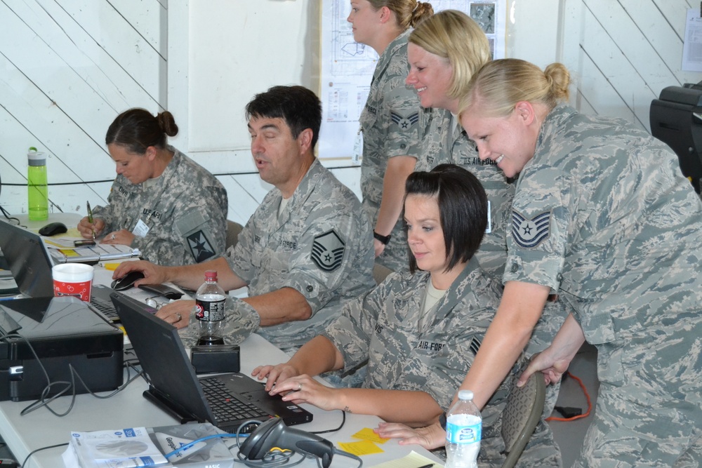 Kansas National Guard Soldiers and Airmen work together to make disaster exercise a success