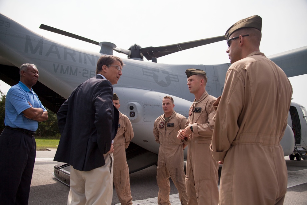 North Carolina Governor Pat McCrory visits Camp Lejeune