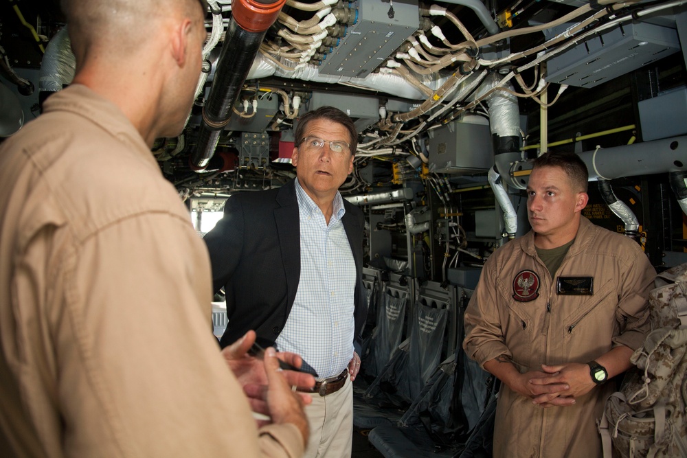 North Carolina Governor Pat McCrory visits Camp Lejeune
