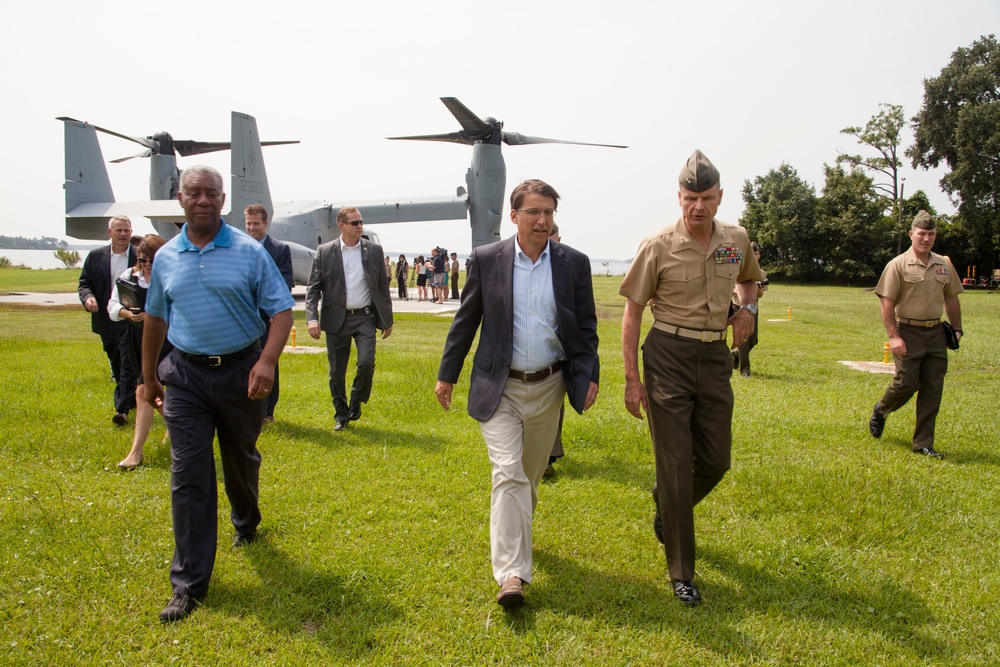 North Carolina Governor Pat McCrory visits Camp Lejeune