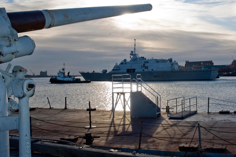 USS Freedom leaves Boston Harbor