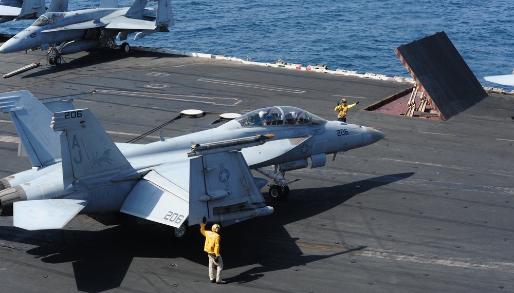 USS George H.W. Bush flight deck activity